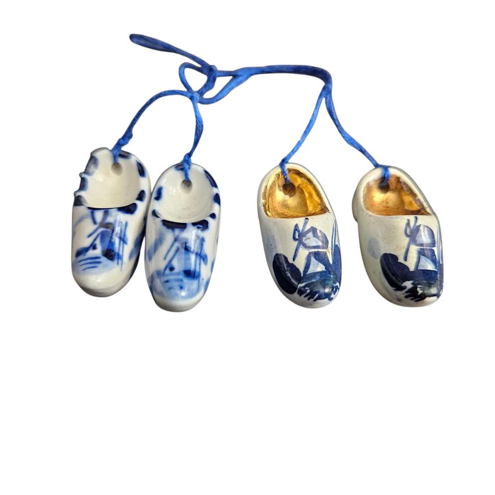 Delft Blue Porcelain Miniature Dutch Clogs Shoes Lot 2 Pairs Hand Painted